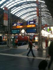 ドイツ・フランクフルト向けハンドキャリー３