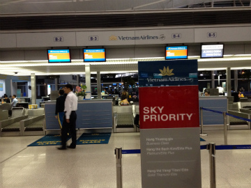 ホーチミン空港～関西空港ハンドキャリー1