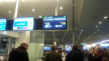 東京～フランス・リヨン向けハンドキャリー1