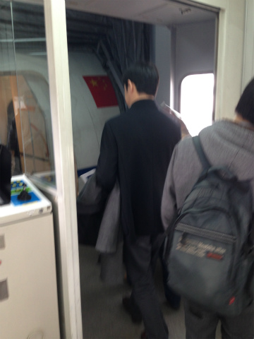 関西空港～中国・アモイ向けハンドキャリー1