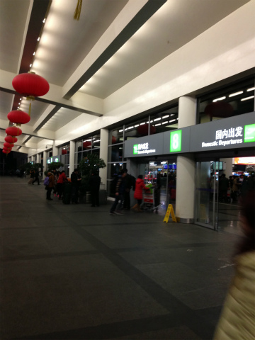 関西空港～中国・アモイ向けハンドキャリー3