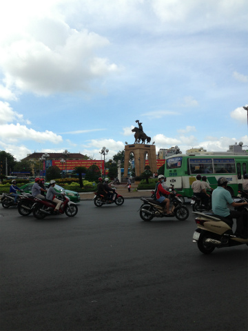 2013-4saigon2 (3)