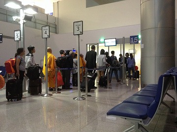 ベトナム・ホーチミン市～香港向けハンドキャリー1