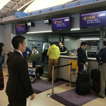 関西空港～バンコク向けハンドキャリー1