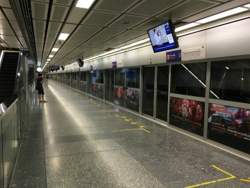 関西空港～バンコク向けハンドキャリー2