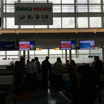 羽田空港～インドネシア・スラカルタ（ソロ）向けハンドキャリー1