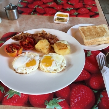 関西空港～タイ・チョンブリ県向けハンドキャリー2
