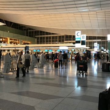 羽田空港～ドイツ・フランクフルト空港向けハンドキャリー1