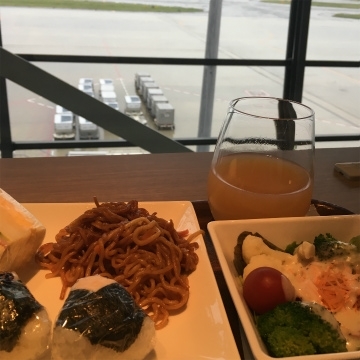 関西空港～ハンガリー・ブダペスト向けハンドキャリー1