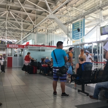 成田空港～メキシコ・カンクン向けハンドキャリー3