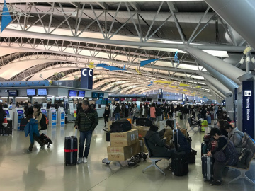 関西空港～タイ・バンコク向けハンドキャリー1