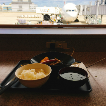 関西空港～中国・無錫市向けハンドキャリー1