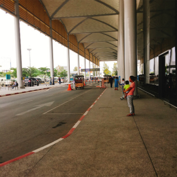 関西空港～カンボジア・プノンペン向けハンドキャリー2