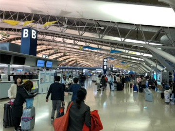 関西空港～上海向けハンドキャリー