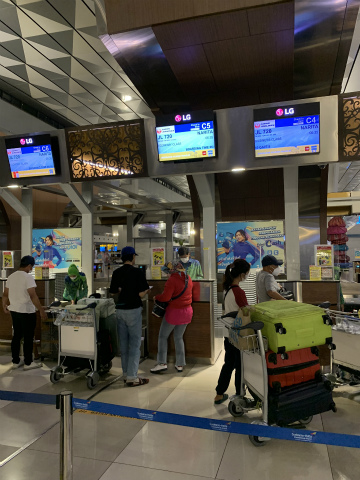 成田空港（NRT）～インドネシア・ジャカルタ（CGK）向けハンドキャリー3