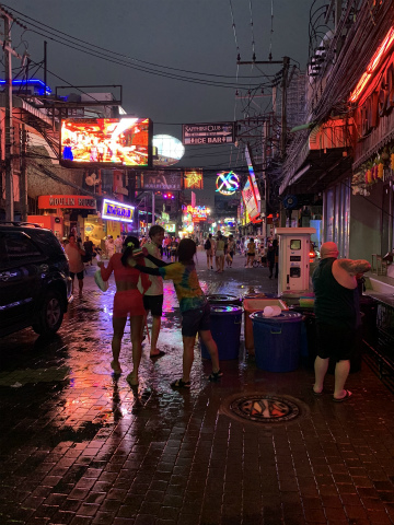 関西空港（KIX）～タイ・シラチャー向けハンドキャリー2