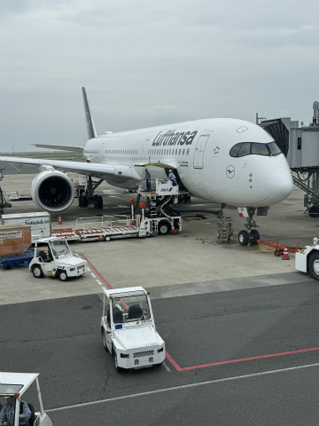 関西空港（KIX）～ドイツ・ミュンヘン向けハンドキャリー1