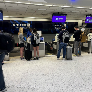 成田空港（NRT）～ヒューストン空港（IAH）向けハンドキャリー3