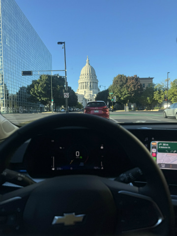 AUSメルボルン（MEL）～USマディソン向けハンドキャリー2