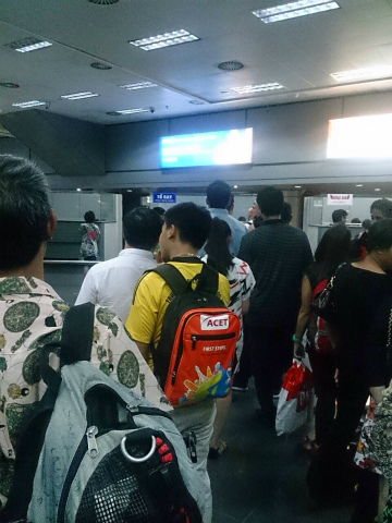 成田空港～ベトナム・ハノイ向けハンドキャリー